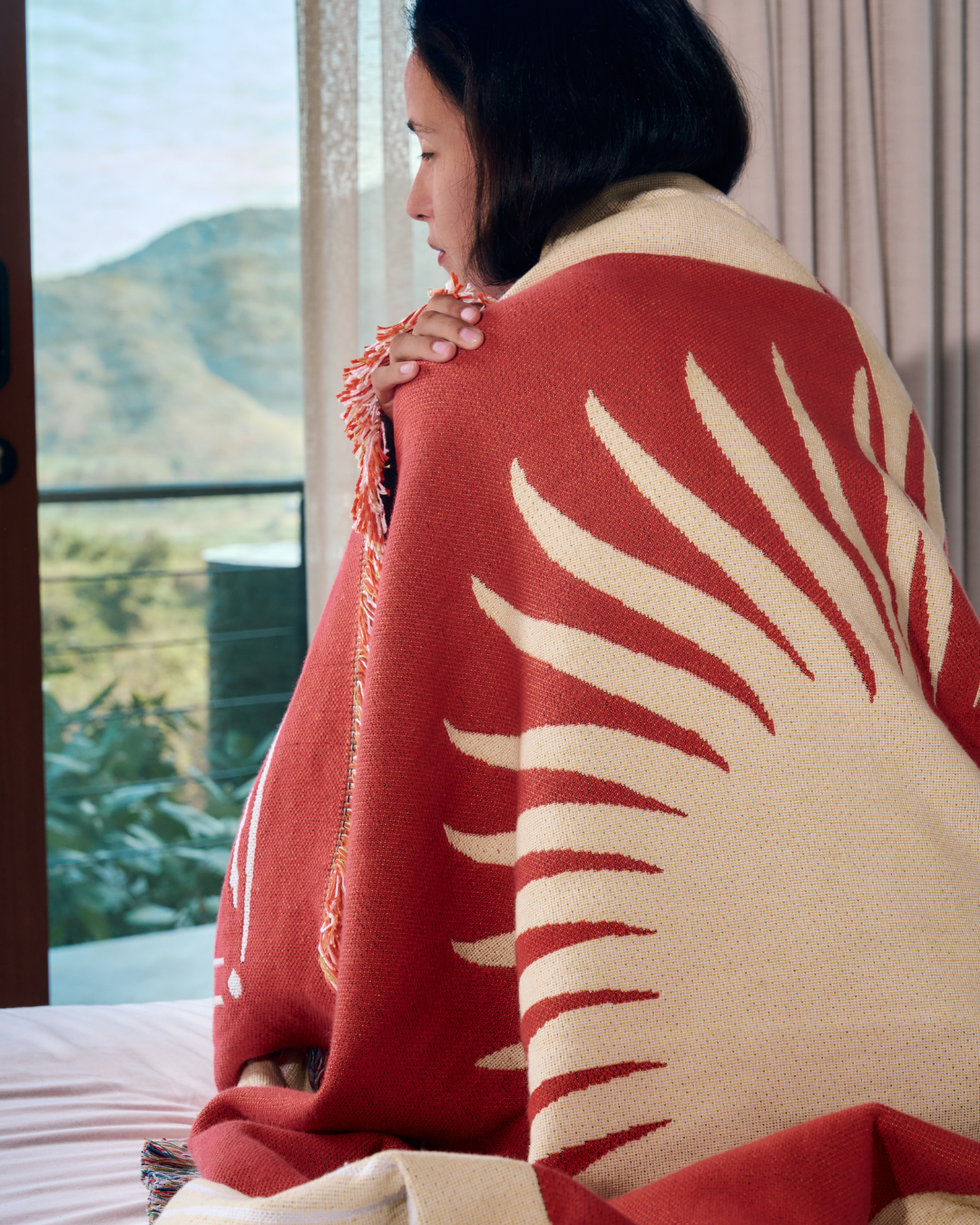 SOLAR DUSK THROW RUG