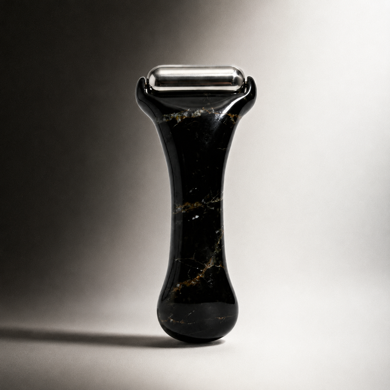 CRYO Obsidian Black Ice Roller